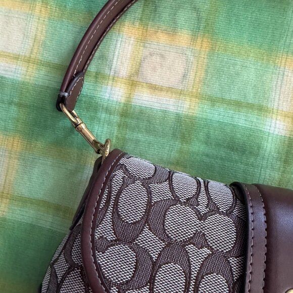 Soho Flap Bag In Regenerative Leather - Picture 4 of 13